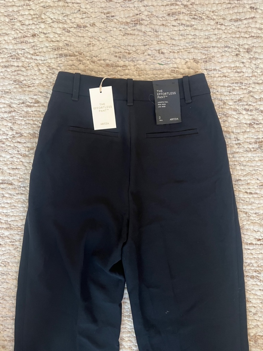 Aritzia Effortless Pant NWT - Picture 2 of 3